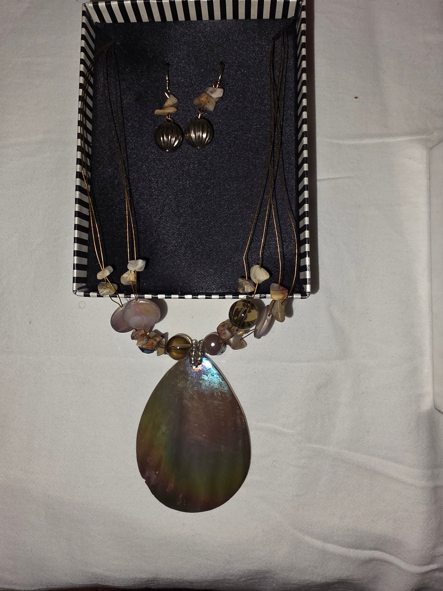 Iridescent Abalone Jewelry Set - All Seasons Curves