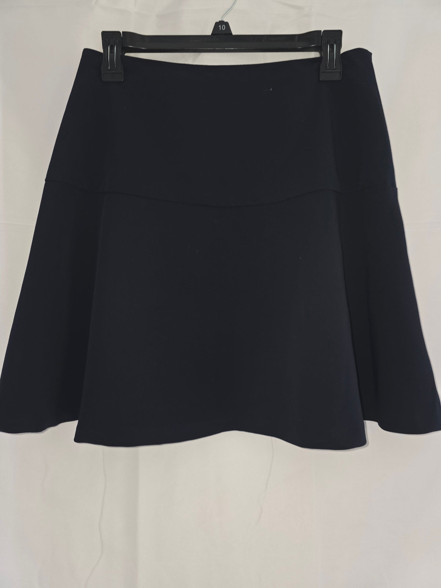 NWT Tommy Hilfiger Classic A - line mini skirt in a dark navy - blue size 6 - All Seasons Curves
