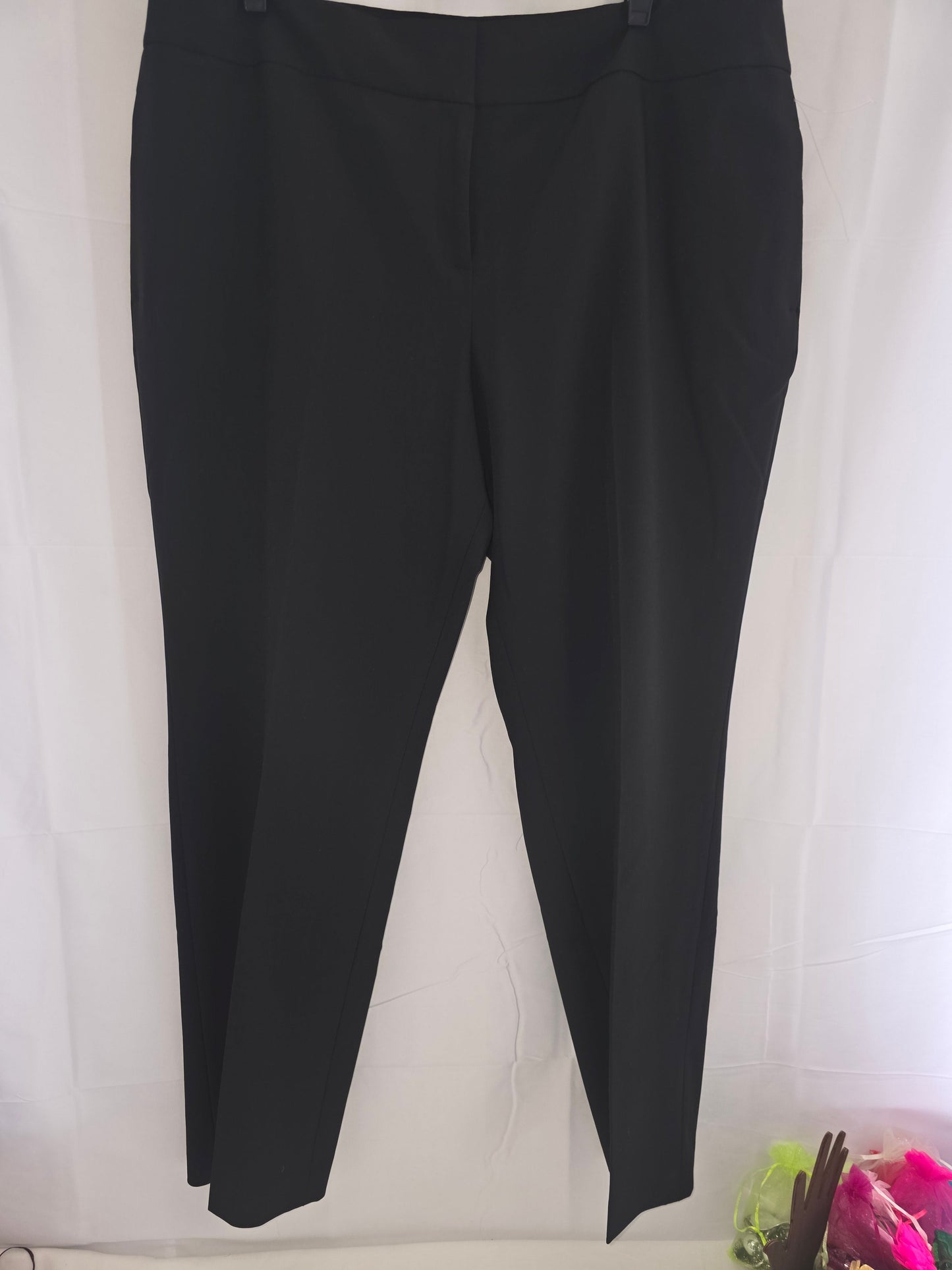 NWT INC Tapered Leg Black Trousers Size 10 - All Seasons Curves