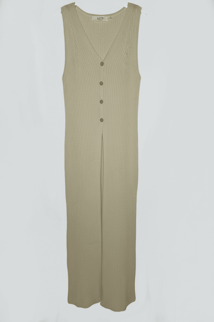 Slightly worn ASTR the Label long vest dress in size L - All Seasons Curves