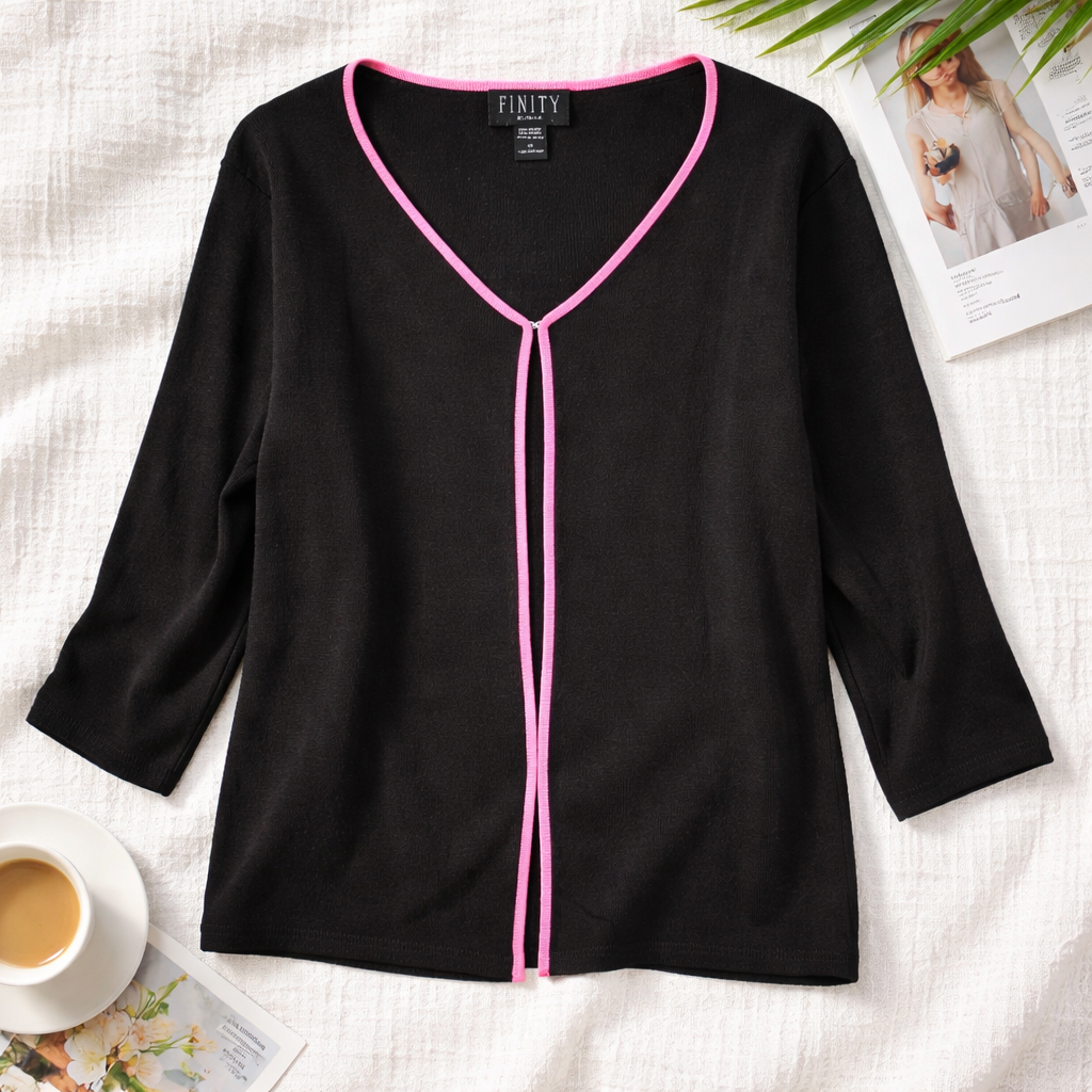 Finity woman sophisticated and vibrant 2-piece top set. Size 1X