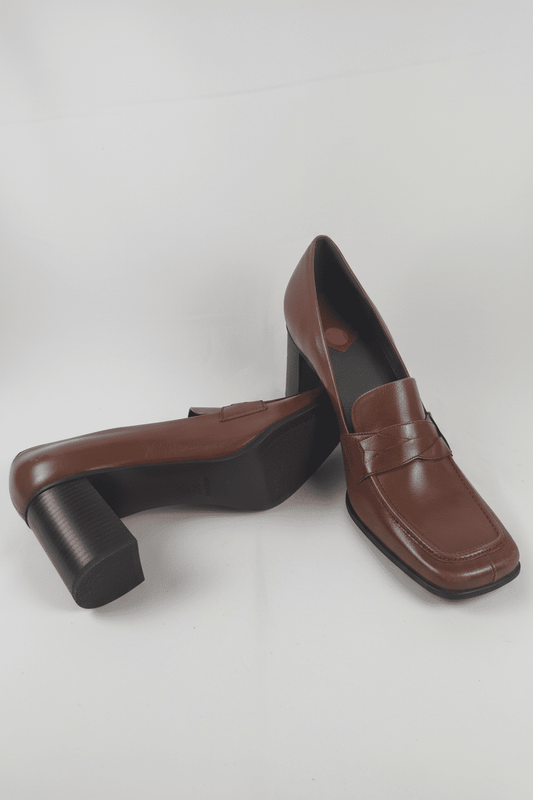 Nine West Vintage Brown Leather Heeled Penny Loafers Size 10 - All Seasons Curves