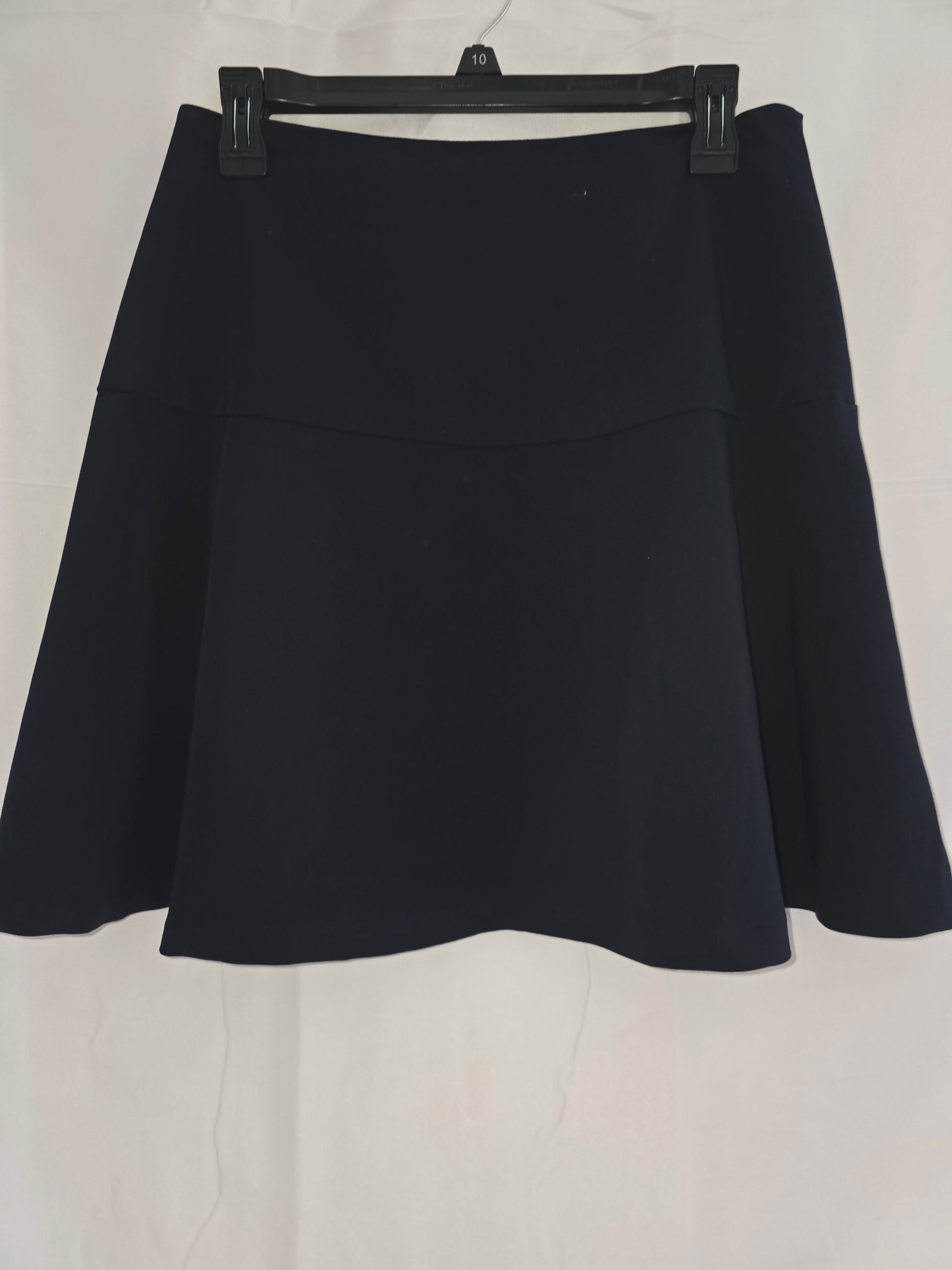 NWT Tommy Hilfiger Classic A - line mini skirt in a dark navy - blue size 6 - All Seasons Curves