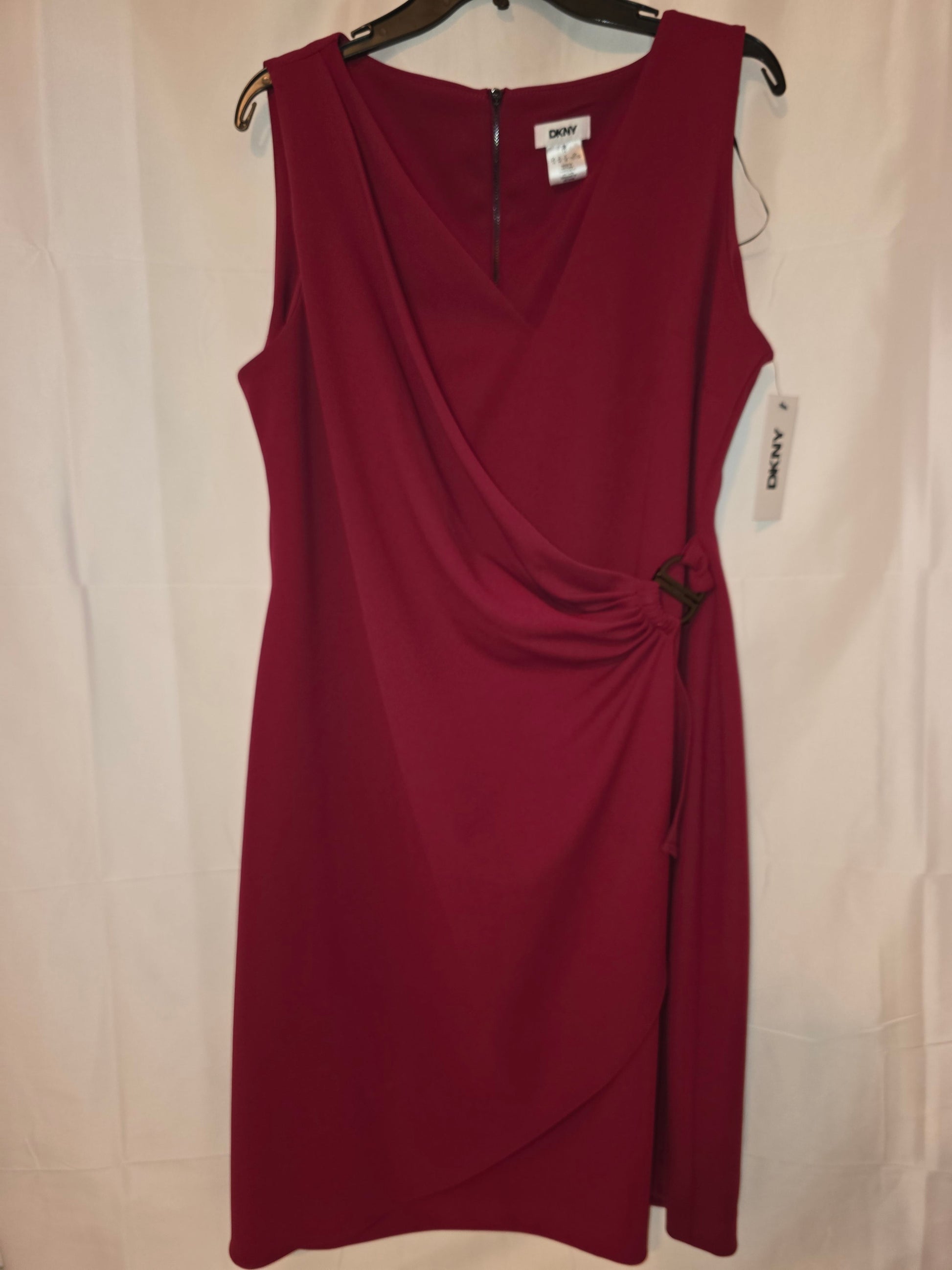 NWT DKNY V - Neck Sleeveless Side - Ruched Scuba - Crepe Sheath Dress Size 14 - All Seasons Curves