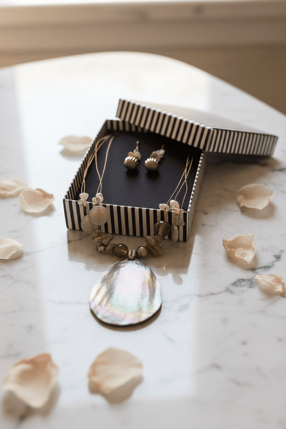 Iridescent Abalone Jewelry Set - All Seasons Curves