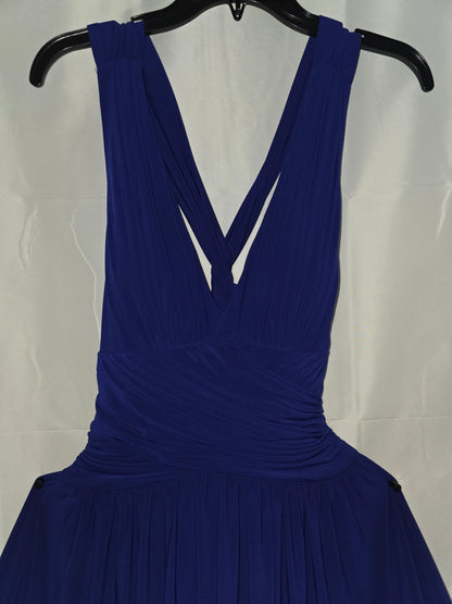 Slightly worn Elegant Royal Blue Deep V - Neck Formal Gown in size 6 - All Seasons Curves