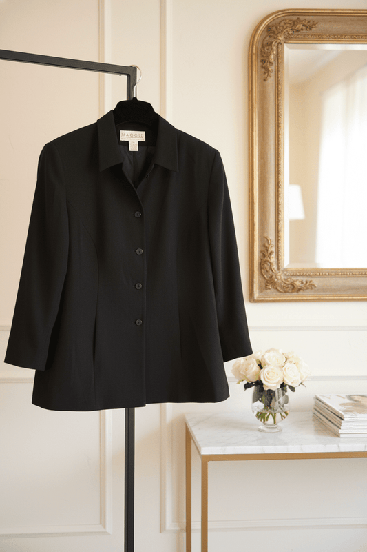 Slightly worn Maggie McNaughton Classic Black Tailored 3/4 Sleeve Blazer Size 16W - All Seasons Curves