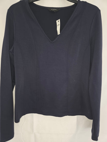 Banana Republic Soft Touch Scuba Fitted V - Neck Top in Preppy Navy Size M - All Seasons Curves