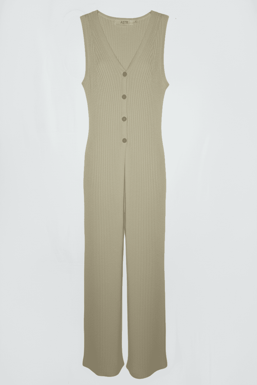 Slightly worn ASTR the Label long vest dress in size L - All Seasons Curves