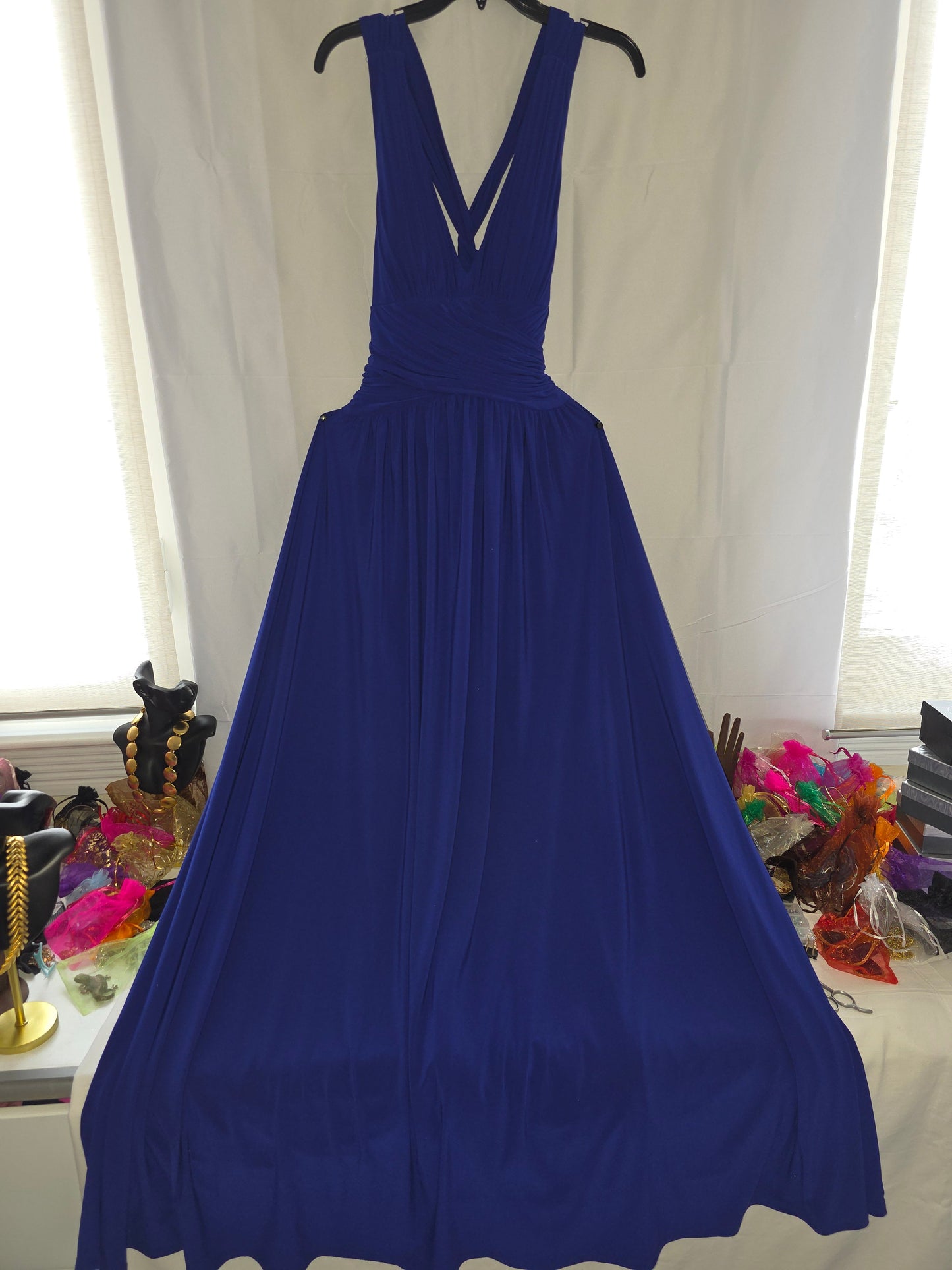 Slightly worn Elegant Royal Blue Deep V - Neck Formal Gown in size 6 - All Seasons Curves